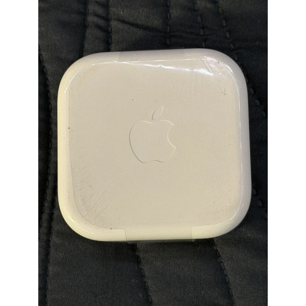 Genuine Apple EarPods 3.5mm Headphone Jack Earbuds Sealed